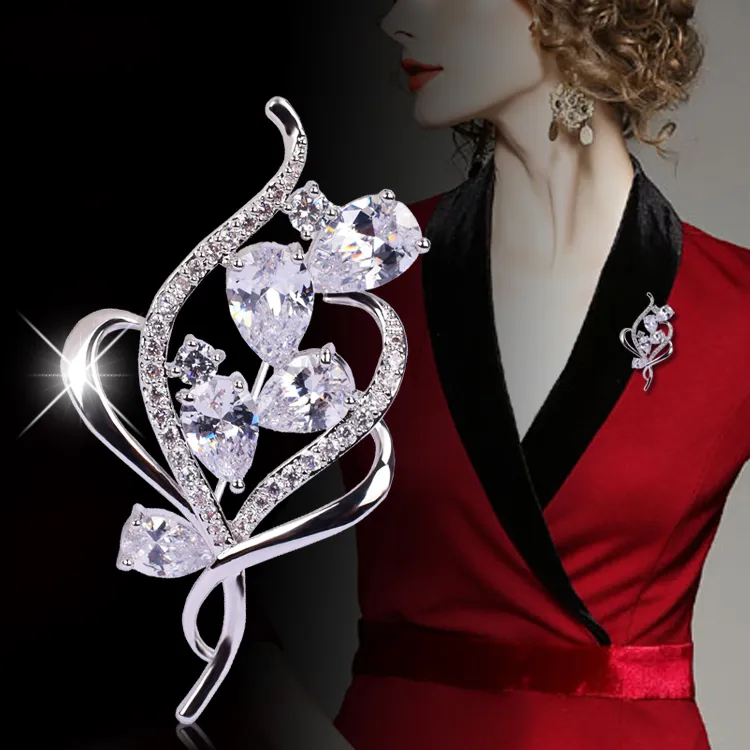 锌合金合成锆石胸针 W-38胸针高档女新款别针大衣毛衣西装胸花