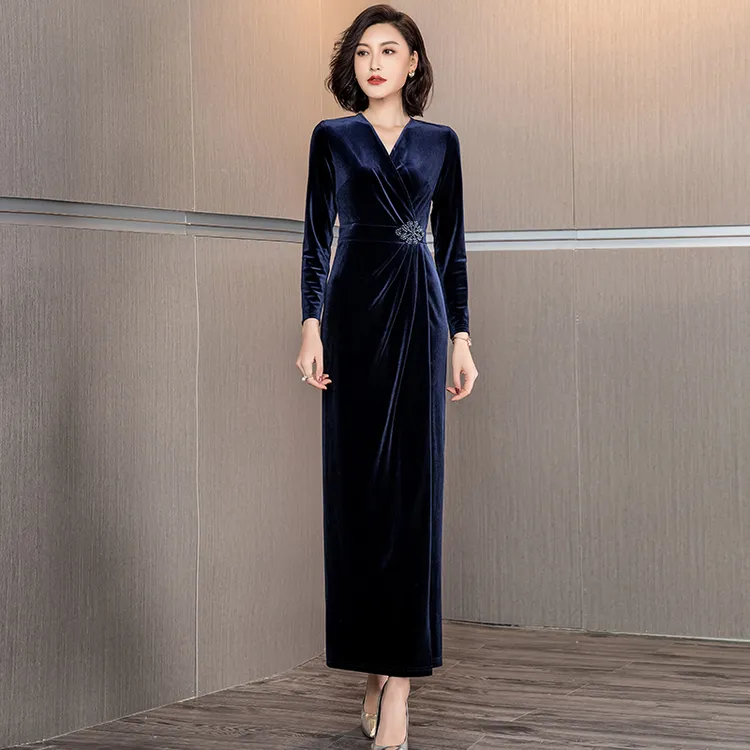 长袖连衣裙2025宴会新款女装复古春秋女v领显瘦长款金丝绒裙子
