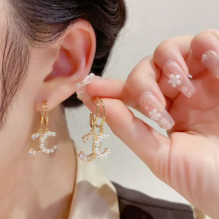 铜合金耳饰 气质名媛微镶珠珠C字交叉耳环