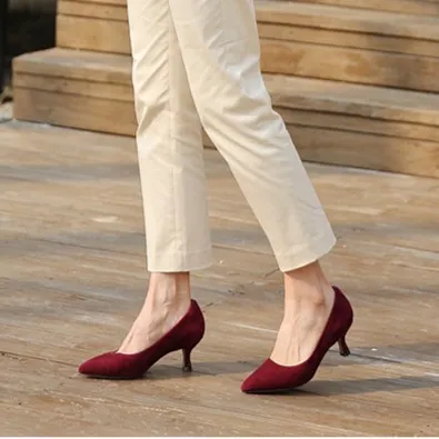 我是摩羯 柔软好穿的经典羊反绒羊皮尖头细跟猫跟百搭高跟鞋女