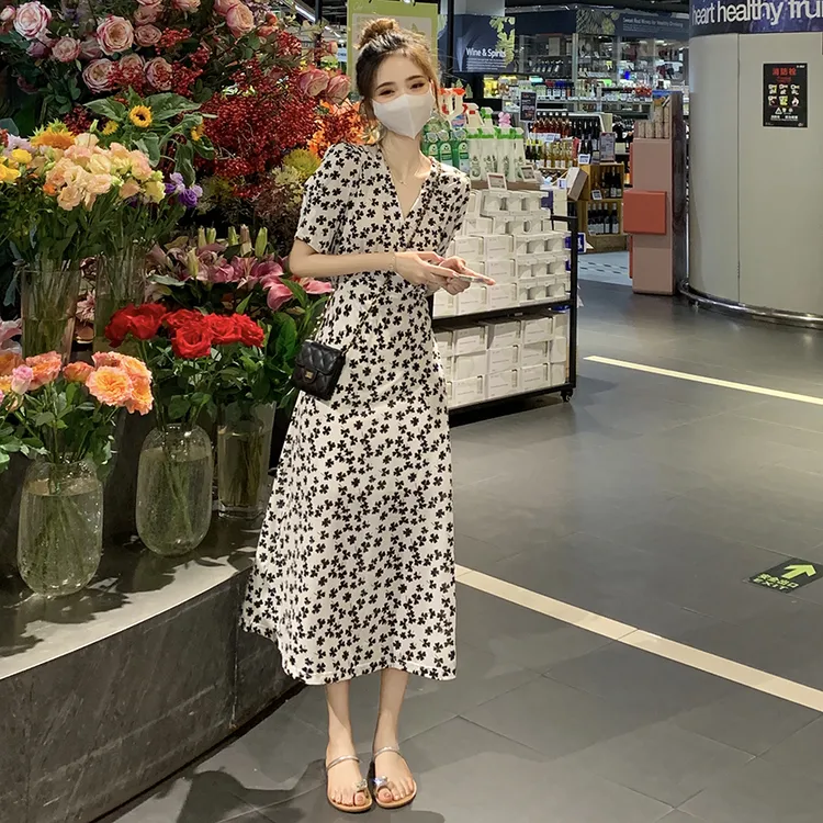 法式初恋甜美仙女薄款高级设计感长款收腰显瘦碎花气质连衣裙子夏