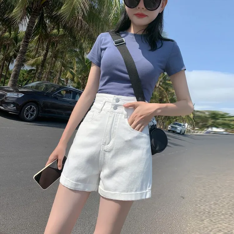 白色宽松牛仔短裤女款2025夏天新款高腰阔腿a字卷边爆款热裤外穿