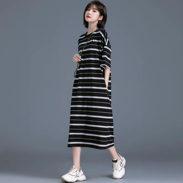 黑白条纹连衣裙女2025夏季薄款短袖宽松过膝中长款t恤裙女装长裙