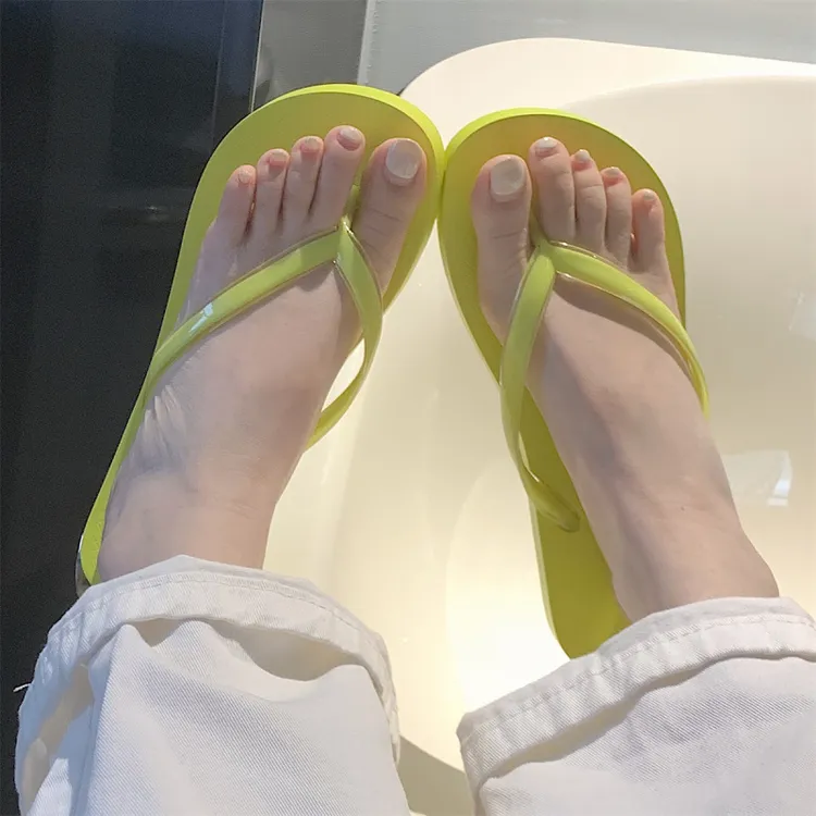 细细条休闲外穿ins风纯色简约果冻人字拖女夏防滑软底夹脚沙滩鞋