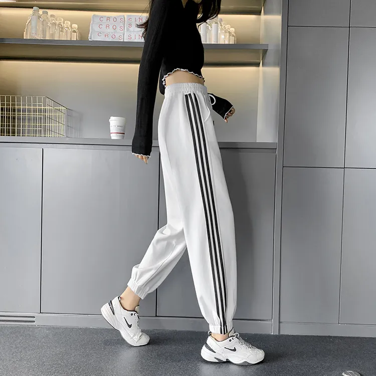 运动裤子女春秋冬季2025新款加绒小个子宽松束脚休闲灯笼卫裤白色