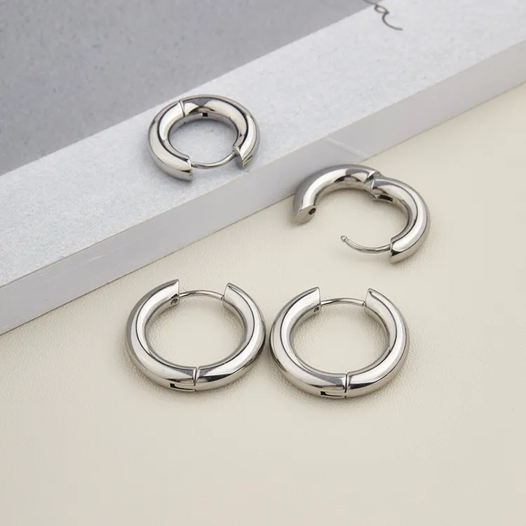 钛钢耳饰 欧美风日常简约时髦粗款中性风耳圈耳环女简约时尚百搭