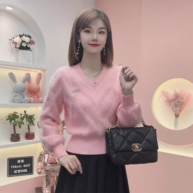 2024秋冬季新款简约百搭温柔风时尚减龄软糯套头宽松毛织上衣长袖