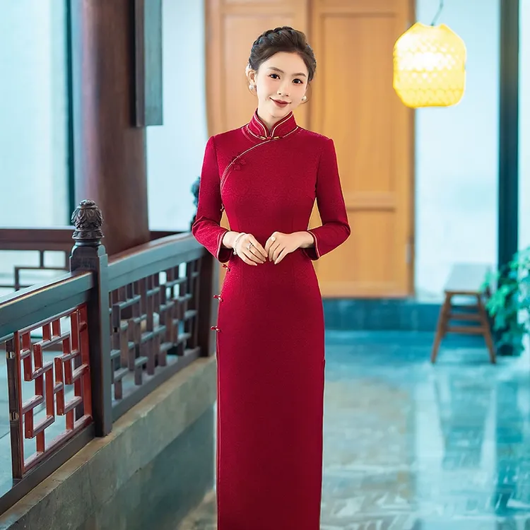 婚礼喜婆婆妈妈装婚宴礼服2025春季新款红色旗袍高端结婚喜服日常