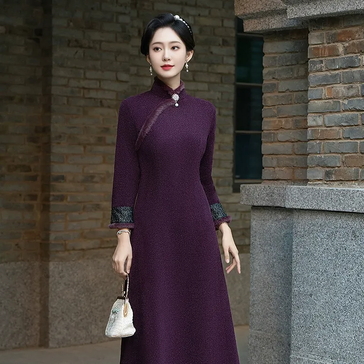 紫色旗袍2025新款春季保暖中年妈妈改良日常可穿喜婆婆连衣裙大摆