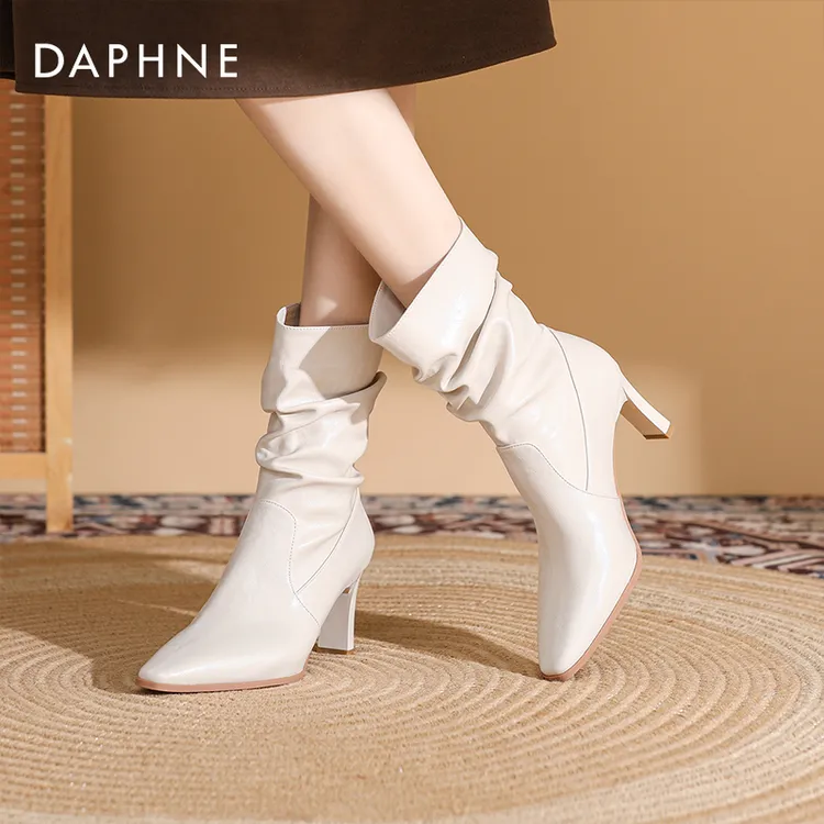 达芙妮2024秋季新款细跟显瘦时装靴尖头褶皱堆堆靴高跟短靴瘦瘦靴