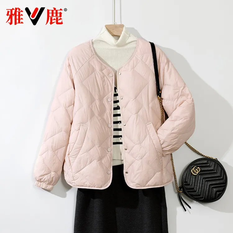 雅鹿2025新款轻薄羽绒服女冬季短款百搭洋气流行设计感保暖外套潮