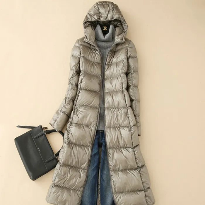 超轻长款羽绒服女轻薄韩版修身显瘦过膝连帽轻便保暖秋冬时尚大码