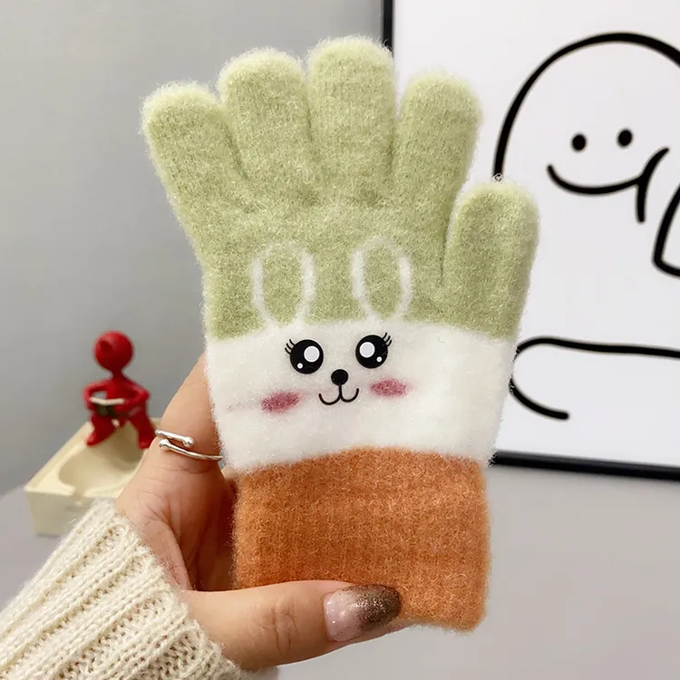 儿童手套五指秋冬季5-9岁宝宝男童女童卡通兔兔保暖手套新款2024