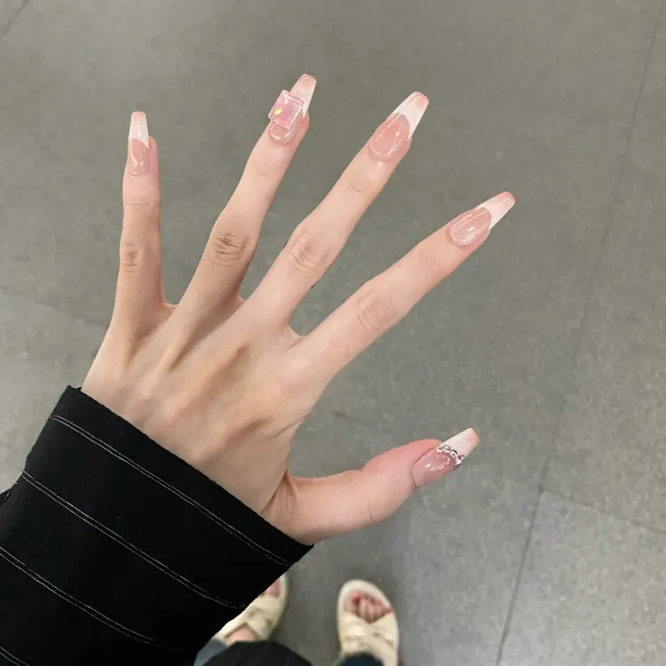 人间水蜜桃纯手工穿戴甲成品美甲假指甲贴片可拆卸小红书ins