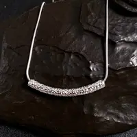 链子925银 小众时尚锤纹气质坠链笑脸蛇骨项链轻奢吊坠3000363