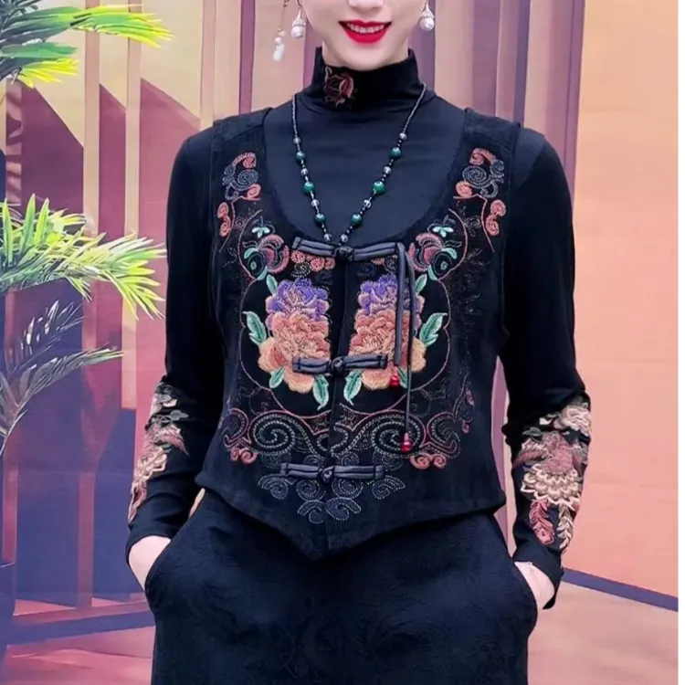 8808款国风重工艺刺绣小马甲民族风