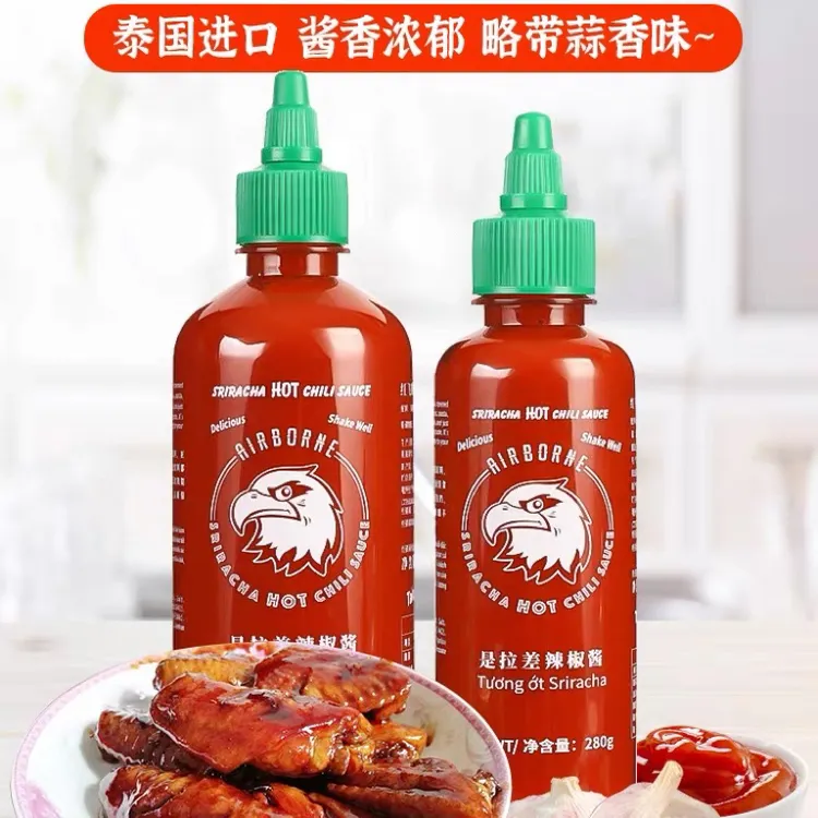 泰国红飞鹰是拉差辣椒酱甜辣酱酸辣美国酸甜泰式鸡酱蘸酱拌面酱料