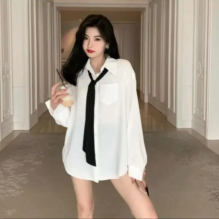新款斩男穿搭男友风衬衣女宽松显瘦学院风领带白衬衫气质时尚百搭