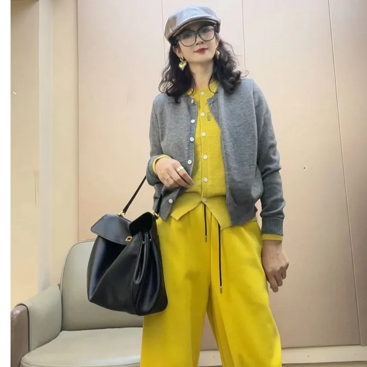 新假两件流行时尚毛衣