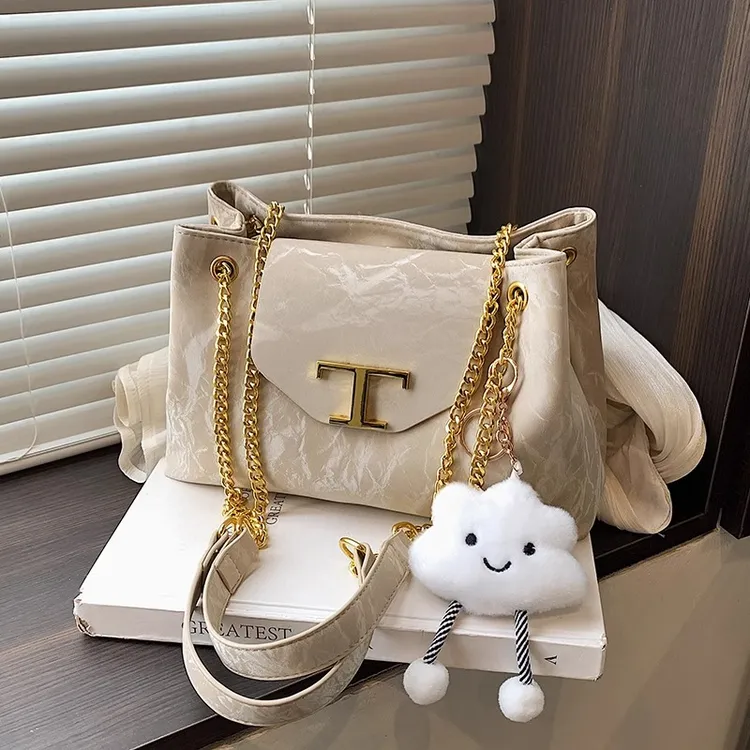 高级感大容量包包2025新款春夏百搭链条单肩包女士通勤上班托特包