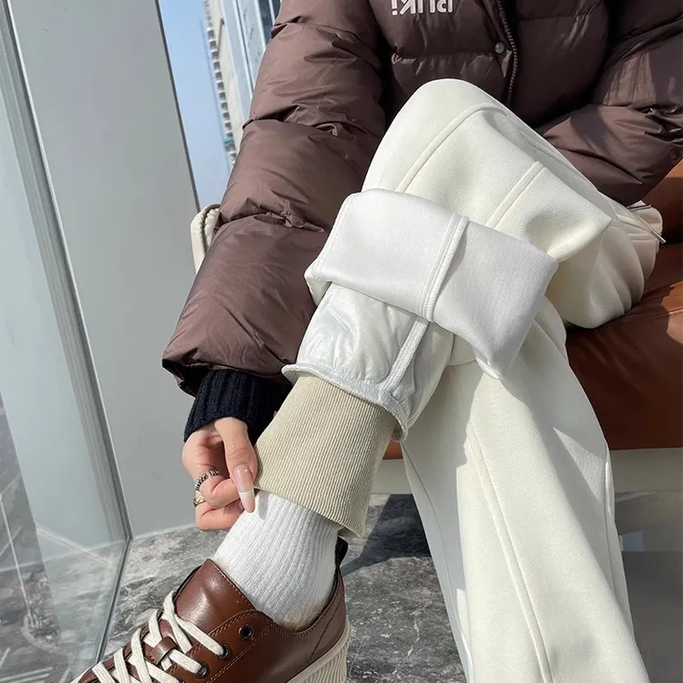 白鸭绒羽绒裤女款外穿洋气极寒超厚东北抗寒保暖阔腿加厚雪地棉裤