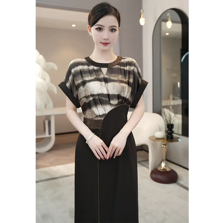 现货2026年夏季新款【Q24-X602】气质高级感拼接条纹连衣裙子女