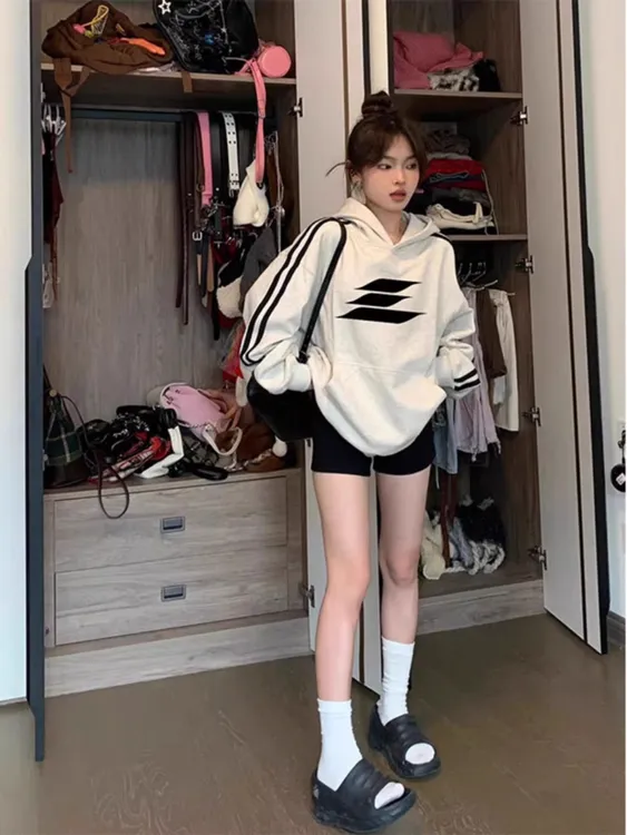 秋冬季美式潮牌三条杠oversize小众设计感宽松百搭连帽卫衣外套女