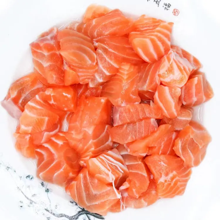 4斤挪威冰鲜三文鱼中尾段精修碎肉边角料净肉可食用无刺无皮1斤