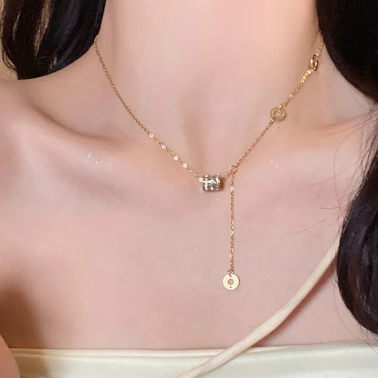钛钢项链 金色小蛮腰项链轻奢ins小众流苏项链女款锁骨链首饰品潮