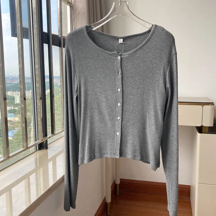 短款灰色针织女装时尚夏季长袖薄款防晒开衫短外套外搭纯色上衣