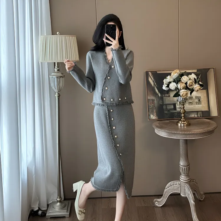 开衫针织套装两件套秋冬法式小香风秋冬新款通勤女流苏开叉半身裙