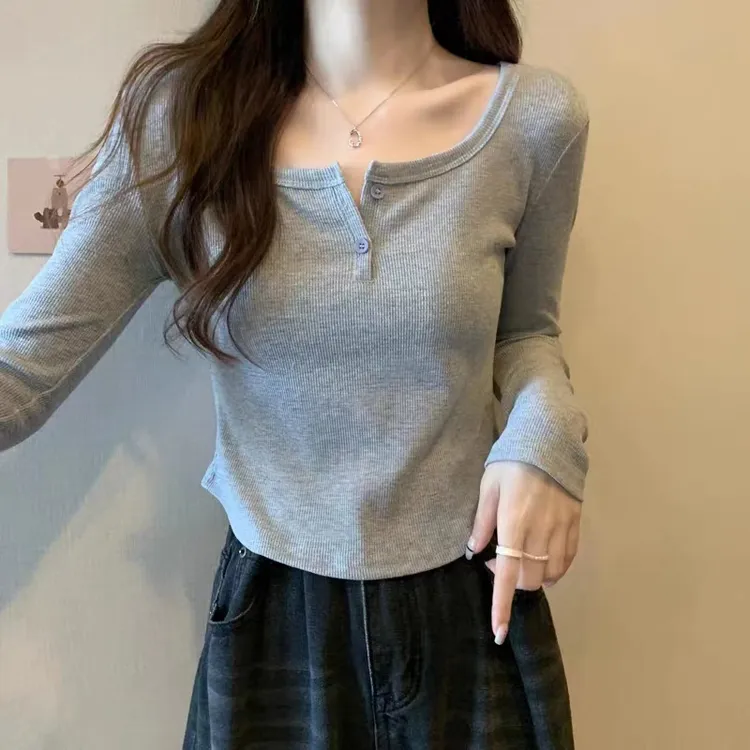 8886#设计感弧形v领长袖t恤女秋冬款灰色方领修身加绒加厚打底衫