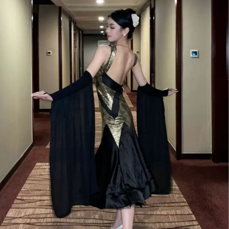 鲸艺摩登舞连衣裙寄机械金属连衣裙带胸垫底裤