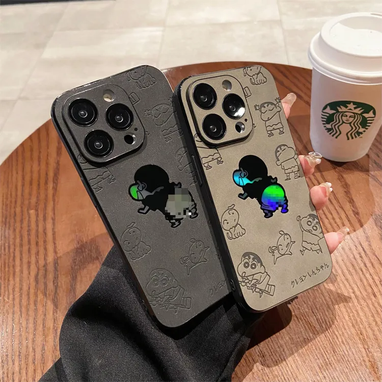 情侣蜡笔小新适用iphone16promax镜头全包苹果15/14/13卡通手机壳