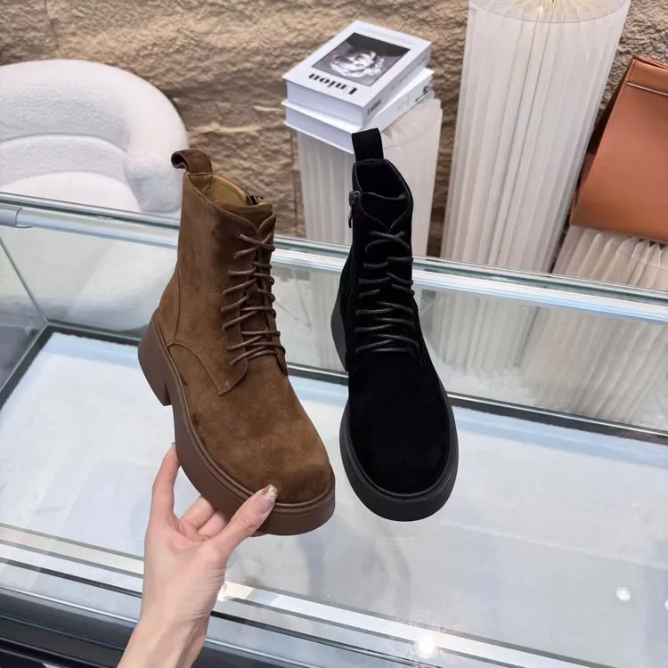 2025秋冬新款英伦风时尚百搭通勤系带圆头厚底女马丁靴zw7991