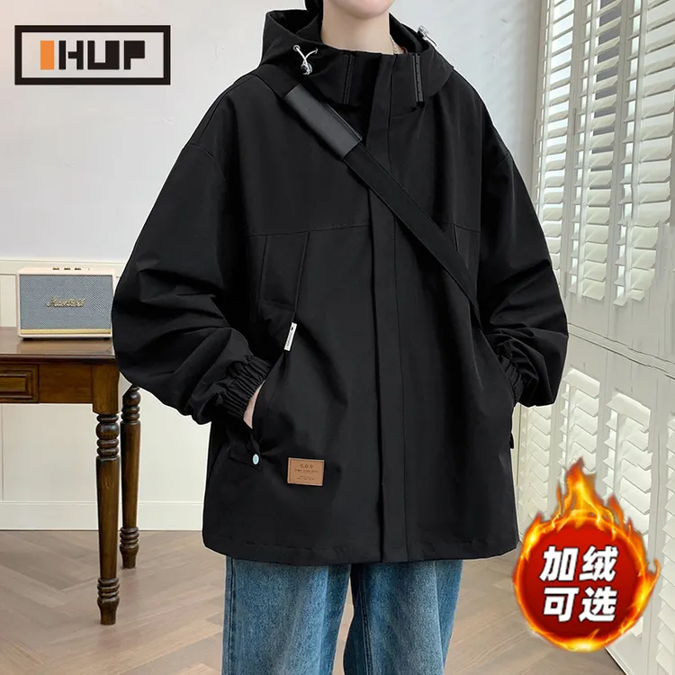 大码加绒加厚冲锋衣外套男2025秋冬季新款潮牌百搭宽松工装夹克衫