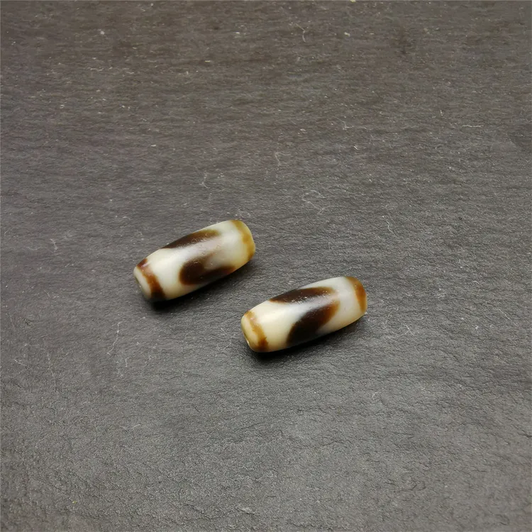 藏传T珠虎牙长约20mm隔珠一对佛珠手串配饰凤眼菩提甘丹拉