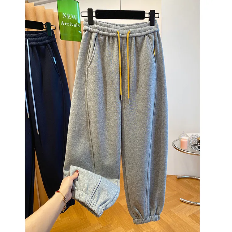 胖妹妹200斤大码加厚加绒束脚卫裤女秋冬宽松休闲哈伦九分萝卜裤