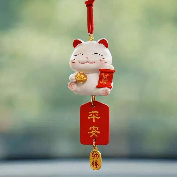 汽车招财猫2024挂件饰品车载后视镜吊坠挂饰车内女保平安牌车礼品
