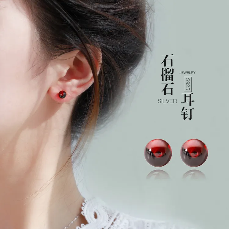 925纯银耳钉女新款2025爆款新年红色高级感适合过年的耳环小耳饰