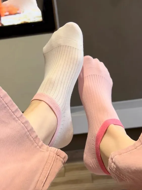 242款女船袜夏季薄款防滑不掉跟浅口无骨多巴胺潮袜