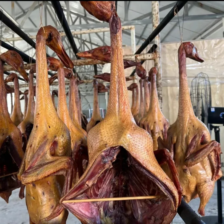 【果木熏鹅】新疆伊犁农家风味果木熏鹅果木熏制风干鹅