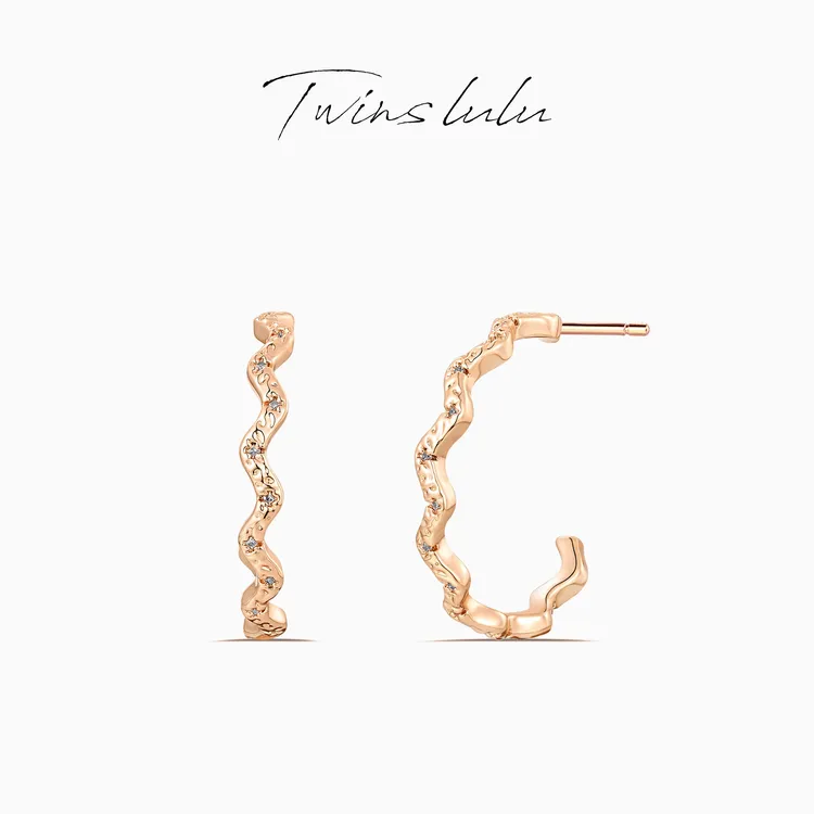 铜合金合成锆石耳饰 时尚简约设计感气质纽纹C型耳环TSL2254