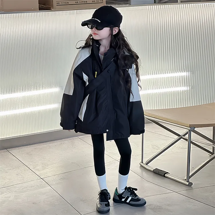 女童冲锋衣三合一春秋款2025新款儿童连帽外套中大童春季户外风衣