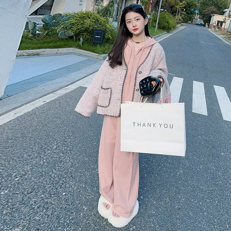 女童秋冬卫衣套装2024新款法式小香风外套连帽针织开衫毛衣三件套