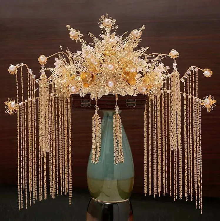 新中式凤冠发饰秀禾服新娘头饰新款大气婚礼结婚步摇流苏古装配饰