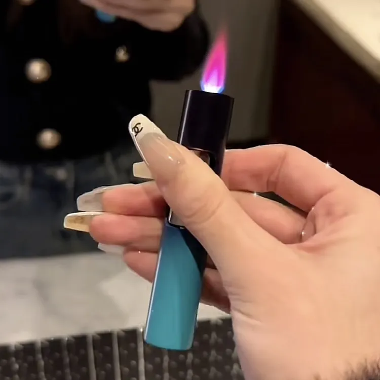 圆形渐变色高级感小巧防风粉火个性炫酷打火机手工男女礼物网红
