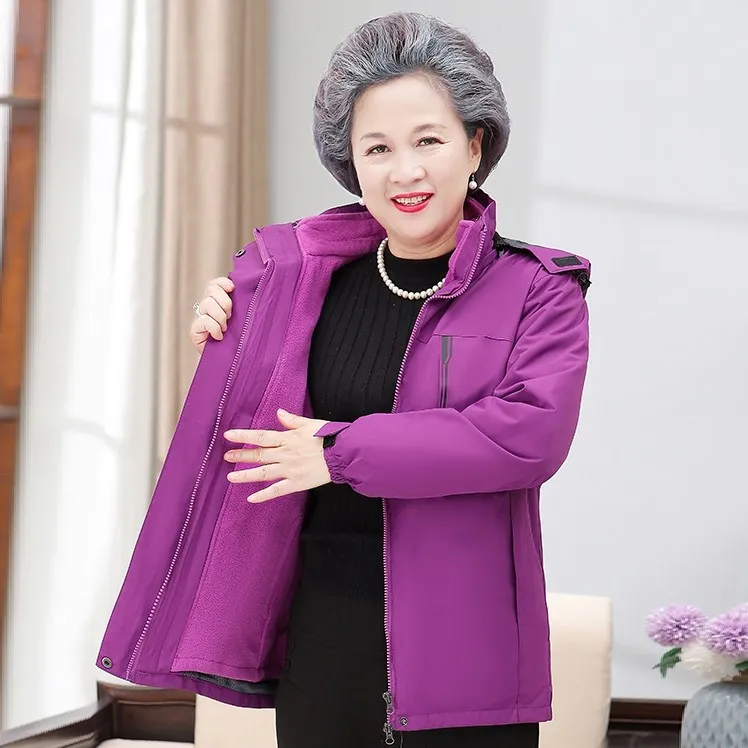 中老年冲锋衣女可脱卸妈妈装加绒外套防风衣服奶奶老年人老人冬装