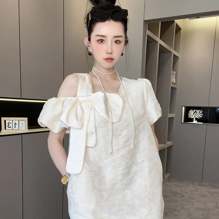 【现货】连衣裙女2025春夏季新款重工刺绣暗花拼接蝴蝶结裙子