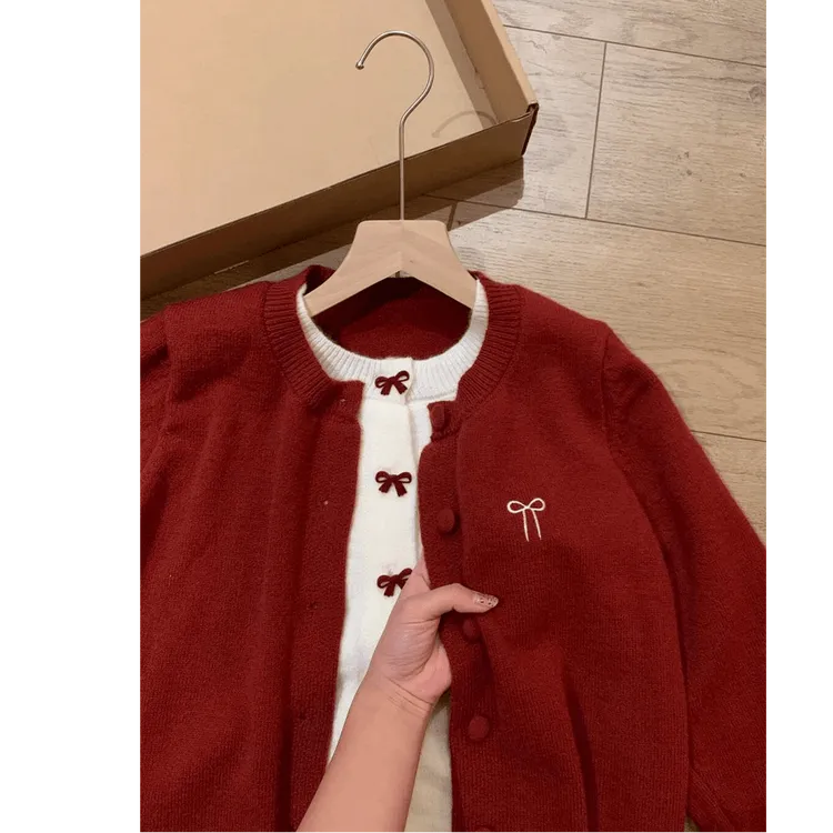 圣诞氛围感蝴蝶结撞色针织开衫女秋冬洋气假两件上衣红色软糯毛衣